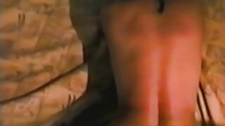 ಸಿಜ್ಲಿಂಗ್ ಮಾದಕ ಚಿತ್ರ ಹಿಂದಿ ಏಷ್ಯನ್ ಸ್ಟನ್ನರ್ ಎರಡು ಮೊನಚಾದ ಕಪ್ಪು ಸ್ಟಡ್ಗಳಿಂದ ಕ್ರೂರವಾಗಿ ಫಕ್ ಮಾಡಿದರು